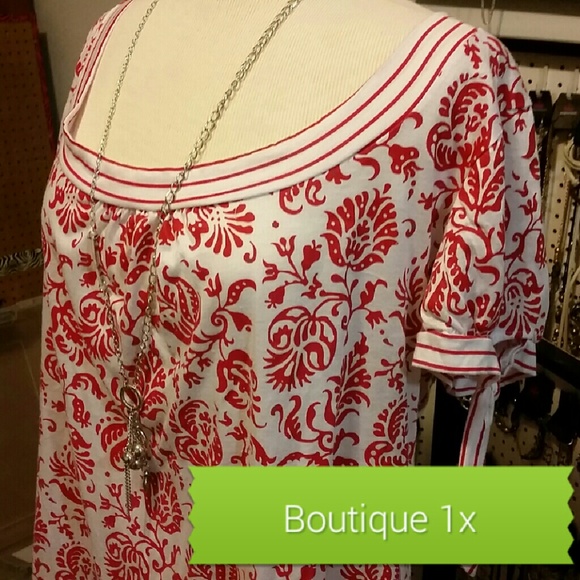 1x Boutique Top