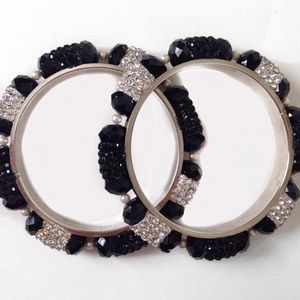 Two bangle chunky bracelets only $5!
