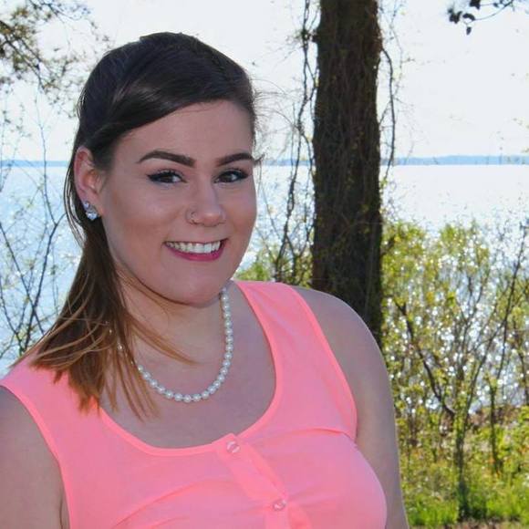 Meet your Posher, Rachel