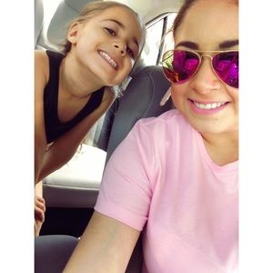 Meet your Posher, Viri