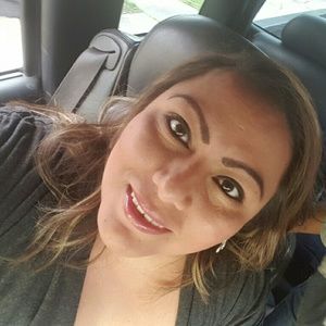 Meet your Posher, Noelia