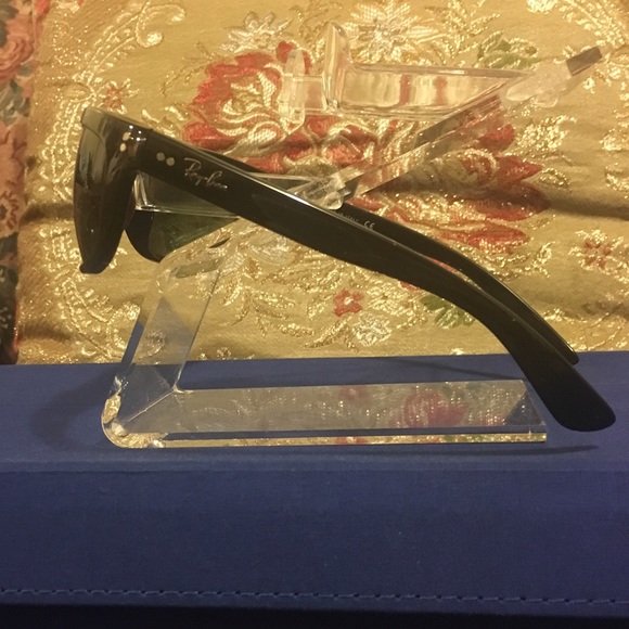 Authentic Ray bans - Picture 2 of 3