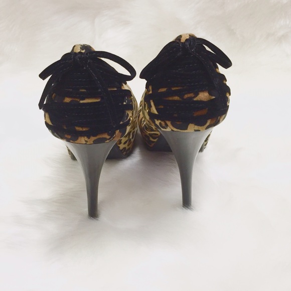 Leopard Heels🐆 - Picture 3 of 4