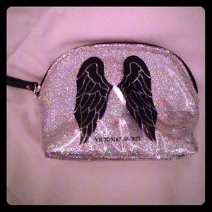 Victoria Secret Mini Makeup Bag🎀