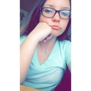 Meet your Posher, Carissa