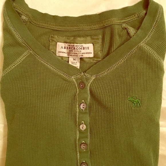 Abercrombie and Fitch shirt, Size M