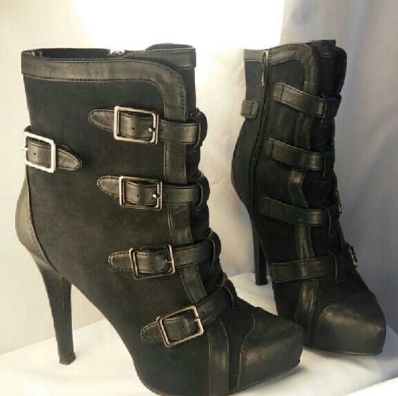 Women's Black Booties US 7