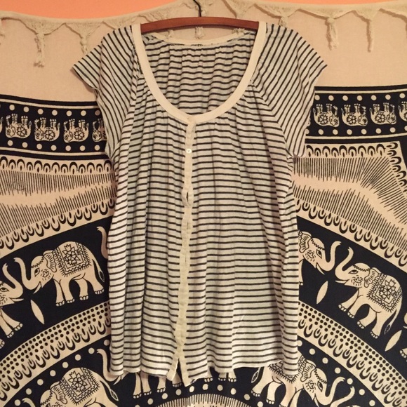 Gap Shirt