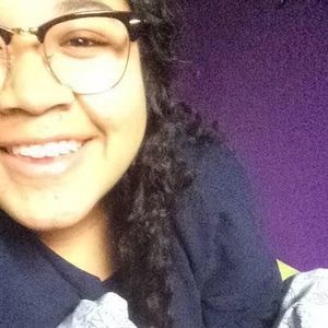 Meet your Posher, Kayla