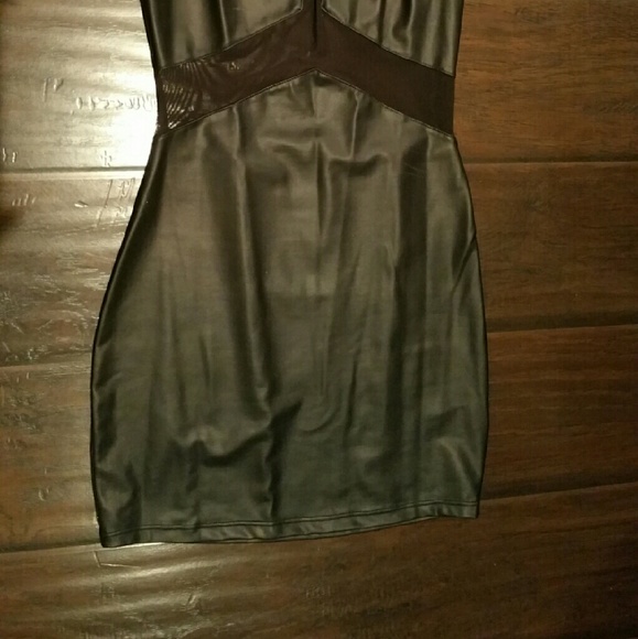 Vegas summer heat dress!!! Like new! worn once! - Picture 4 of 4