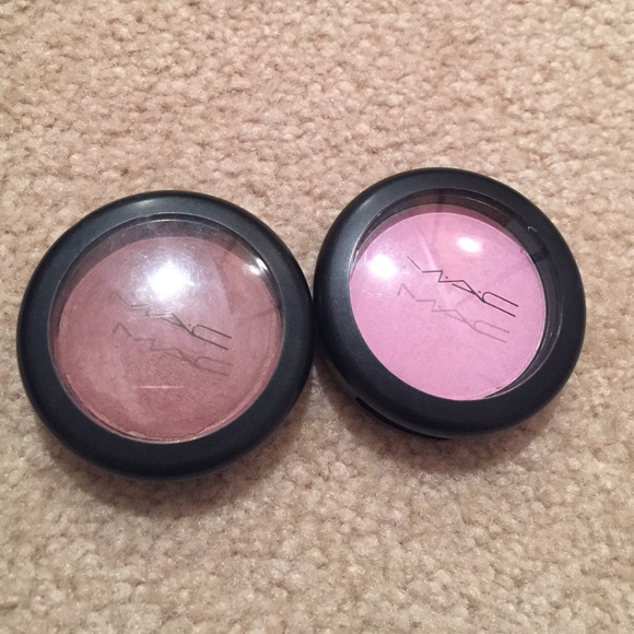 Mac creme and powder blush set