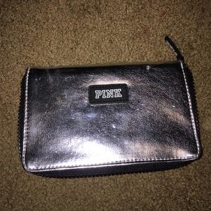 VS wallet, never used