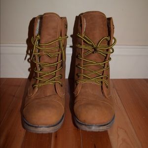 Dirty Laundry fur-lined combat boot