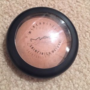 Mac mineralize skin finish natural