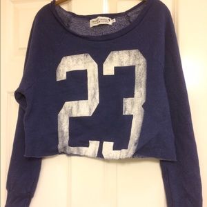 Crop top sweater