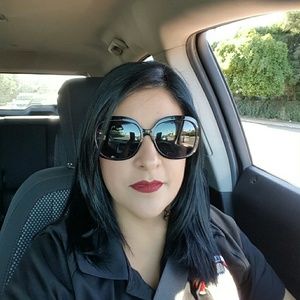 Meet your Posher, Alaina