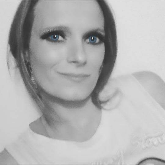 Meet your Posher, Lashea