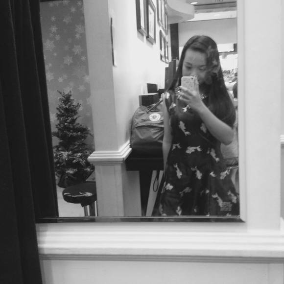 Meet your Posher, Vanessa