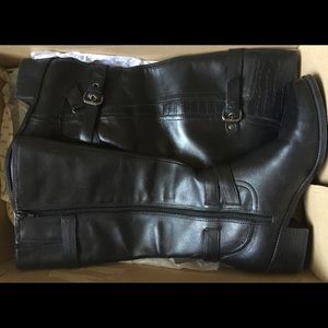 Liz Claiborne® Womens Cognac Black Boots