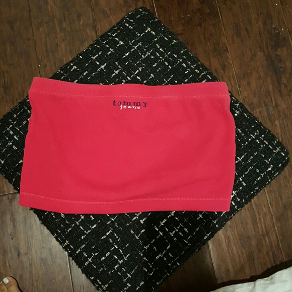 Great Vintage Tommy Cut Off Top