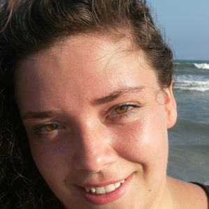 Meet your Posher, Abby