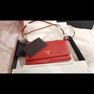 Prada wallet chain bag
