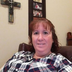 Meet your Posher, Lora