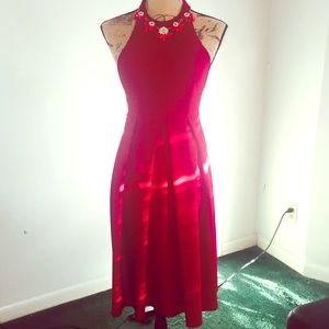 Nice midi dress used once for a church event👗👠