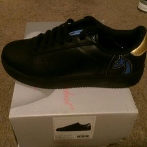 Brand new women's sneakers