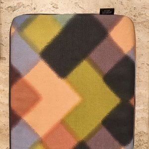 💥 Sale Today💥Kate Spade Weekend IPad Zip Up Case