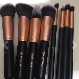 🎉🔥NEW Rose Gold Kabuki Brush Set😍