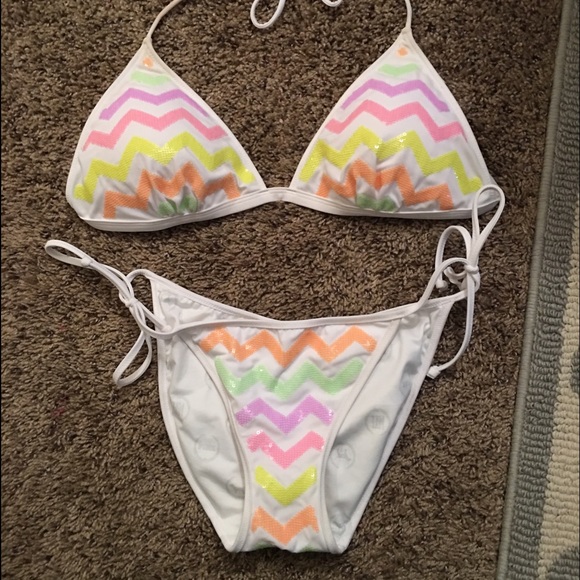 VS PINK Zigzag bikini