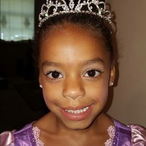 Meet your Posher, Deborah