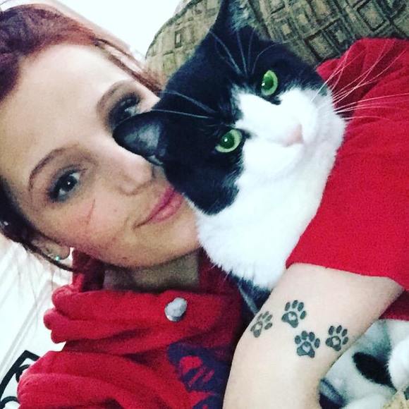 Meet your Posher, Chloe