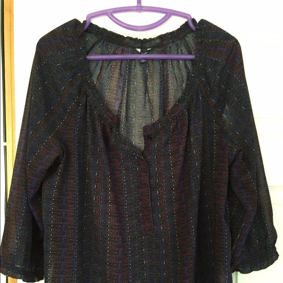 Sheer floral 3/4 sleeve top