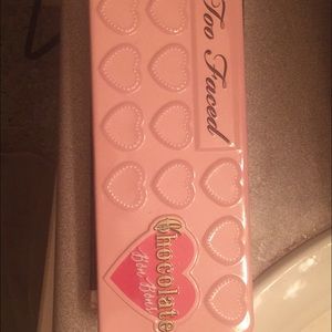 Too faced chocolate Bons Bons