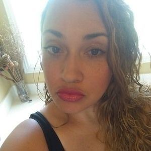 Meet your Posher, Anitra