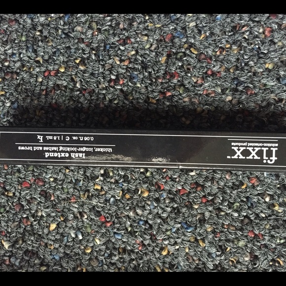 Fixx lash extender