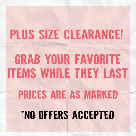 ✳️CLEARANCE ✳️Torrid Graphic Tee - Picture 4 of 4