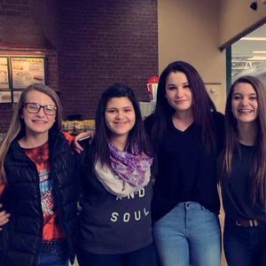 Meet your Posher, Abbi