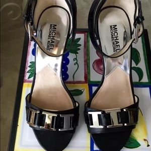 SOLD‼️ Michael Kors Heels Size 7