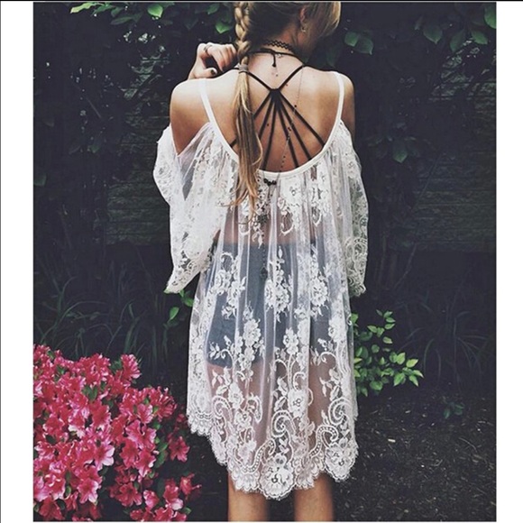 ~SALE~ LAST 1 || lace cold shoulder dress - Picture 3 of 4