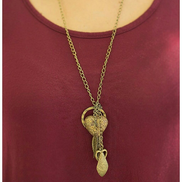 Gold Necklace and Earring Combo