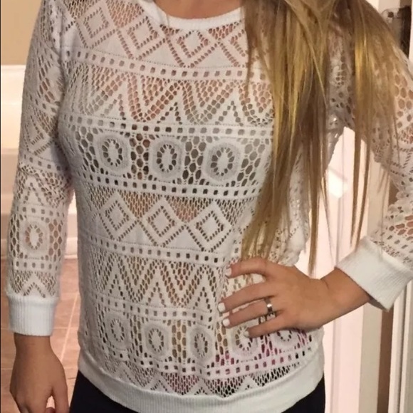 SOLD‼️ Forever 21 Aztec Print Shirt