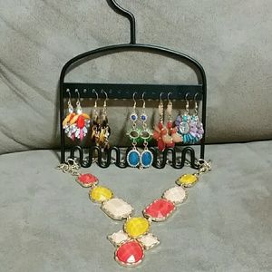BUNDLE OF JEWELRY AND MINI BAGS
