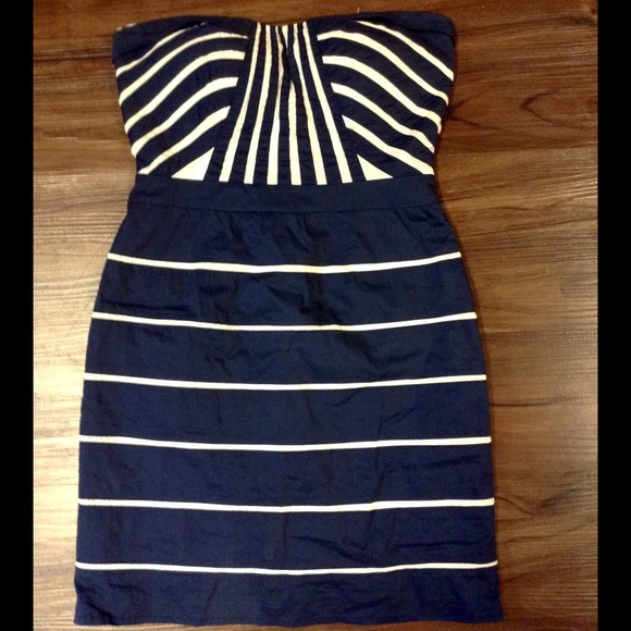 👗 A Minuet Dress just for you! - Picture 4 of 4