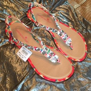 New with tags SANDALS💋