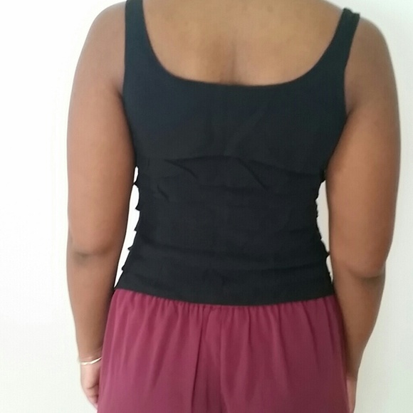 Banana Republic silk ruffled top - Picture 3 of 3