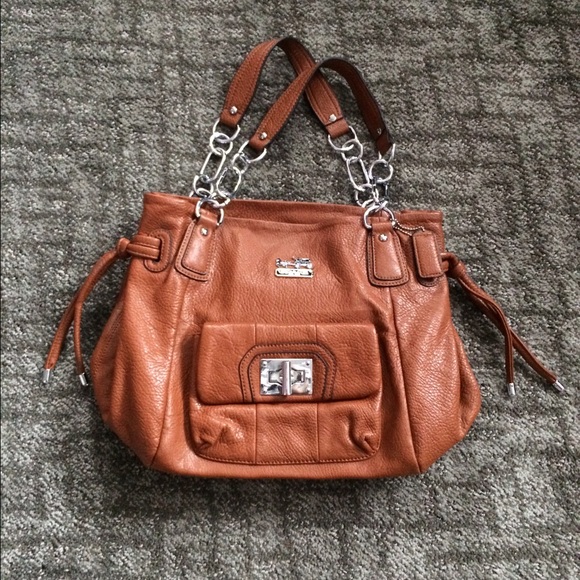 Tan faux leather purse