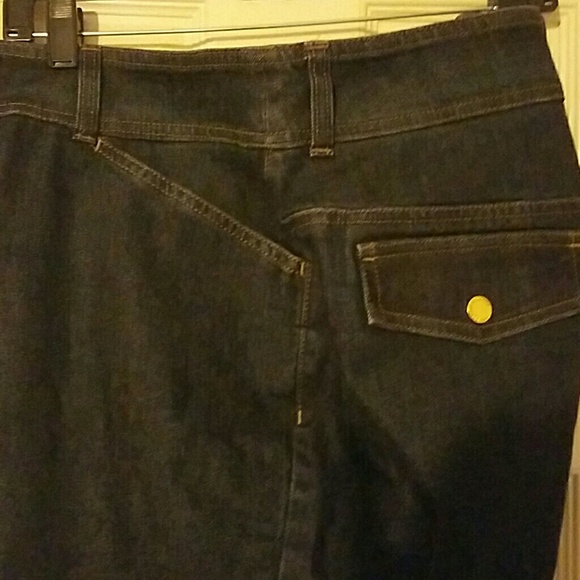 Jeans - Picture 2 of 4